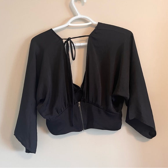 Forever 21 Black Flowy Sleeve Blouse - Picture 8 of 11